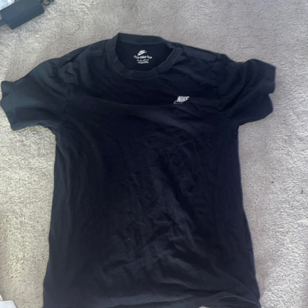 Mens size xs Nike tee